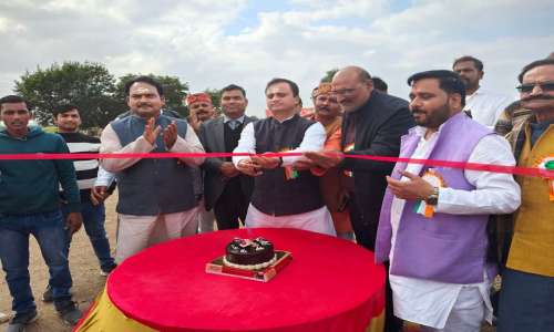 जामवंती पाण्डेय स्मृति क्रिकेट प्रतियोगिता में मड़िहान की टीम बनी विजेता